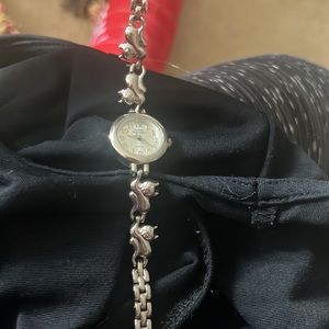 Gloria Vanderbilt stainless steel small wrist with cats